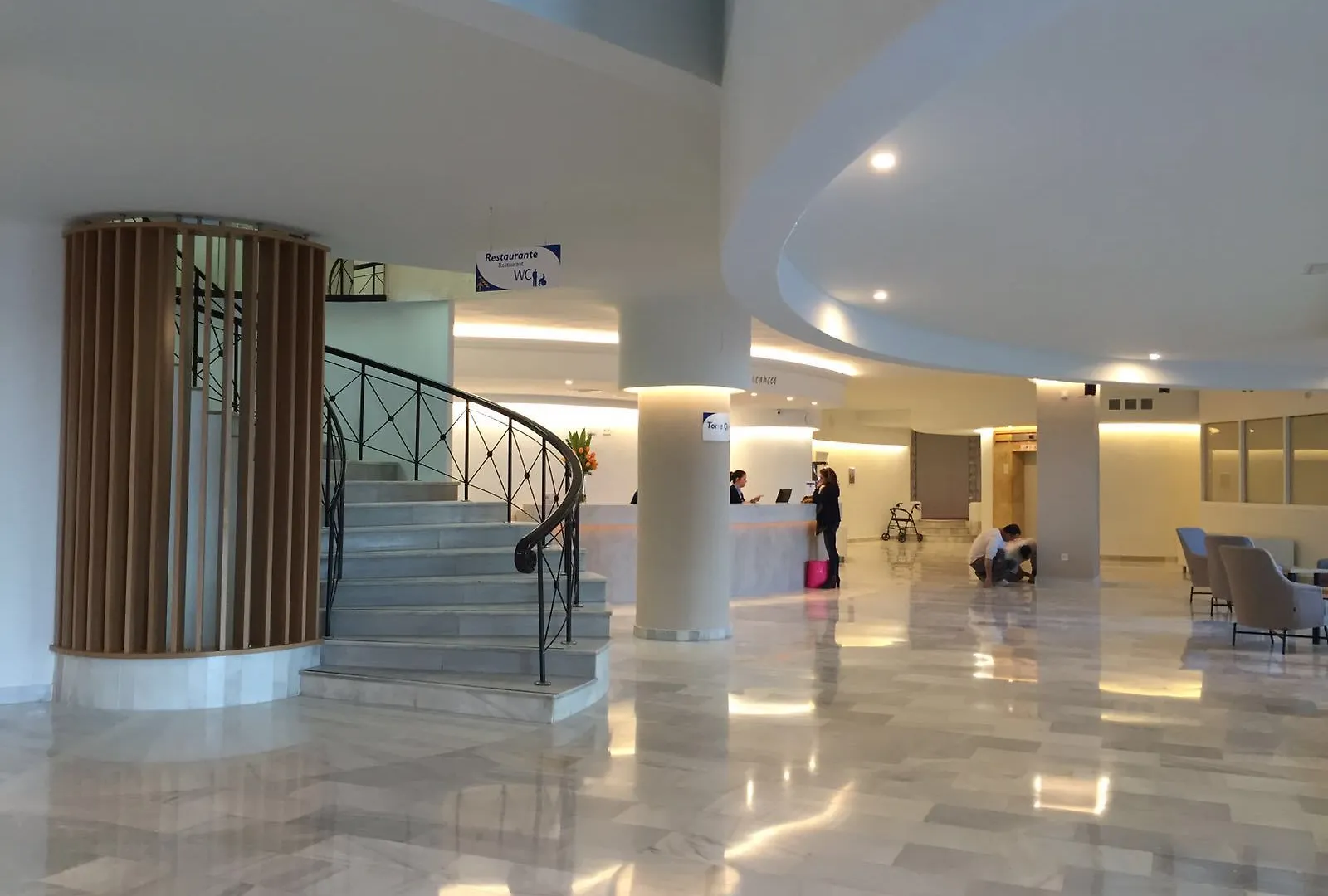 Hotel El Puerto By Pierre Vacances Fuengirola Španělsko